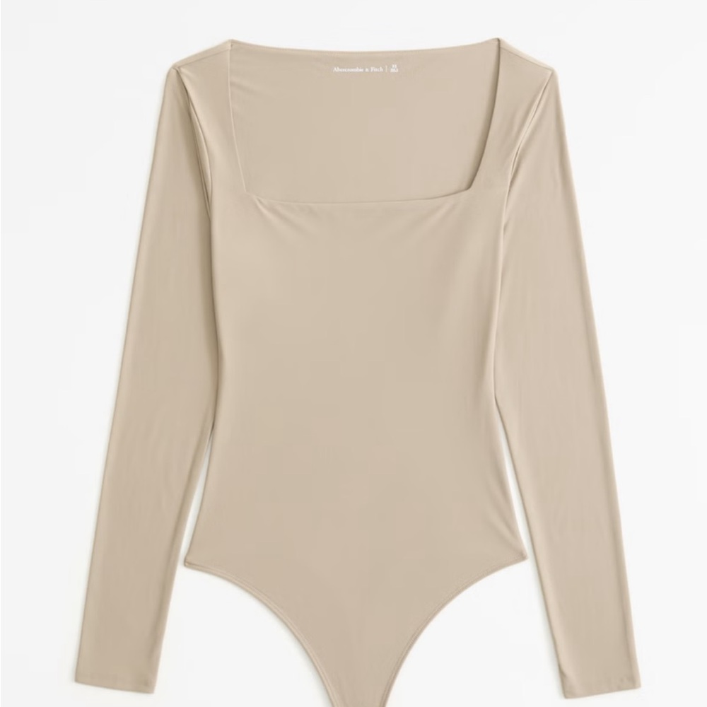 Abercrombie & Fitch Soft Matte Seamless Long Sleeve Squareneck Bodysuit